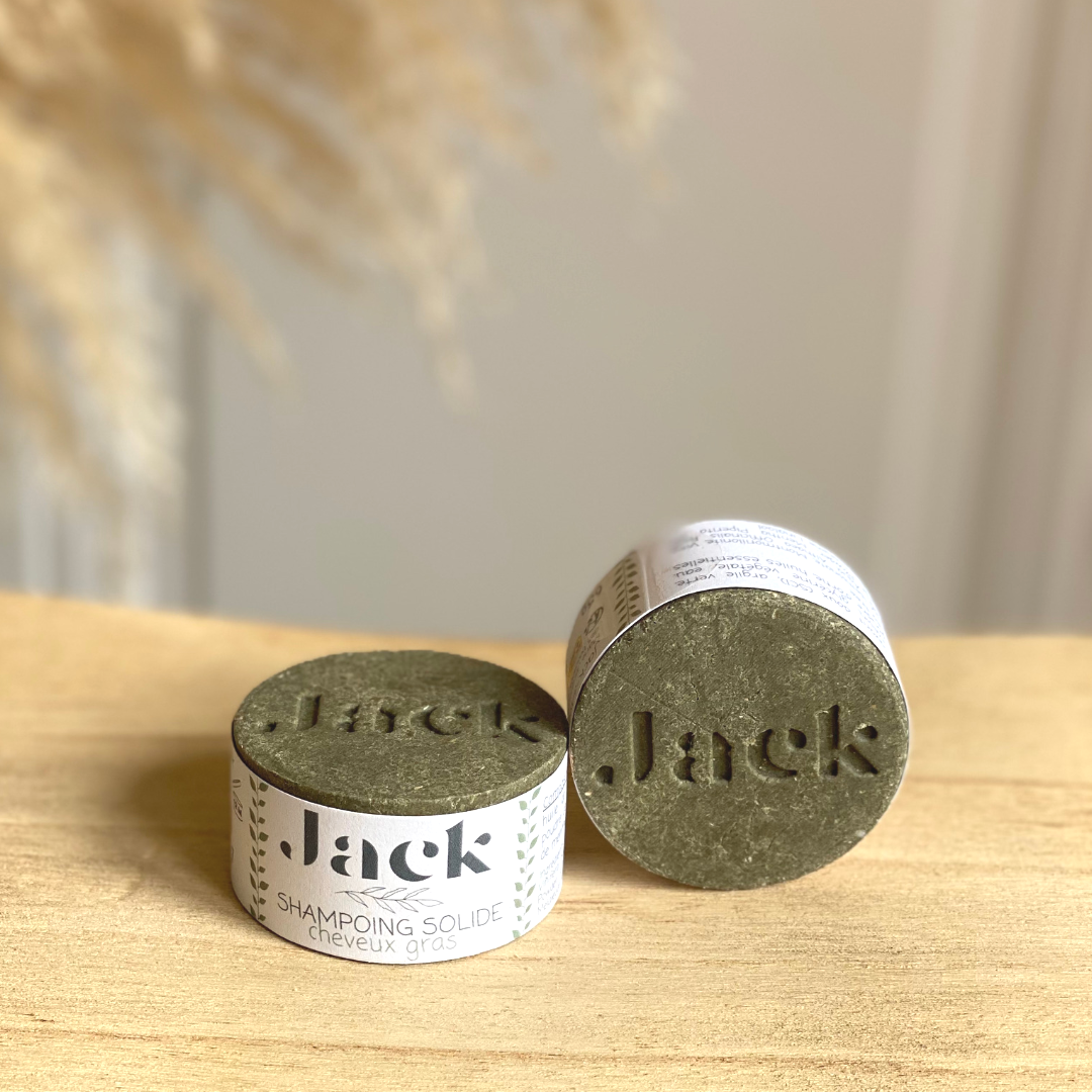 Shampoing solide pour cheveux gras argile verte & ortie Huiles essentielles de menthe poivrée et Tea Tree